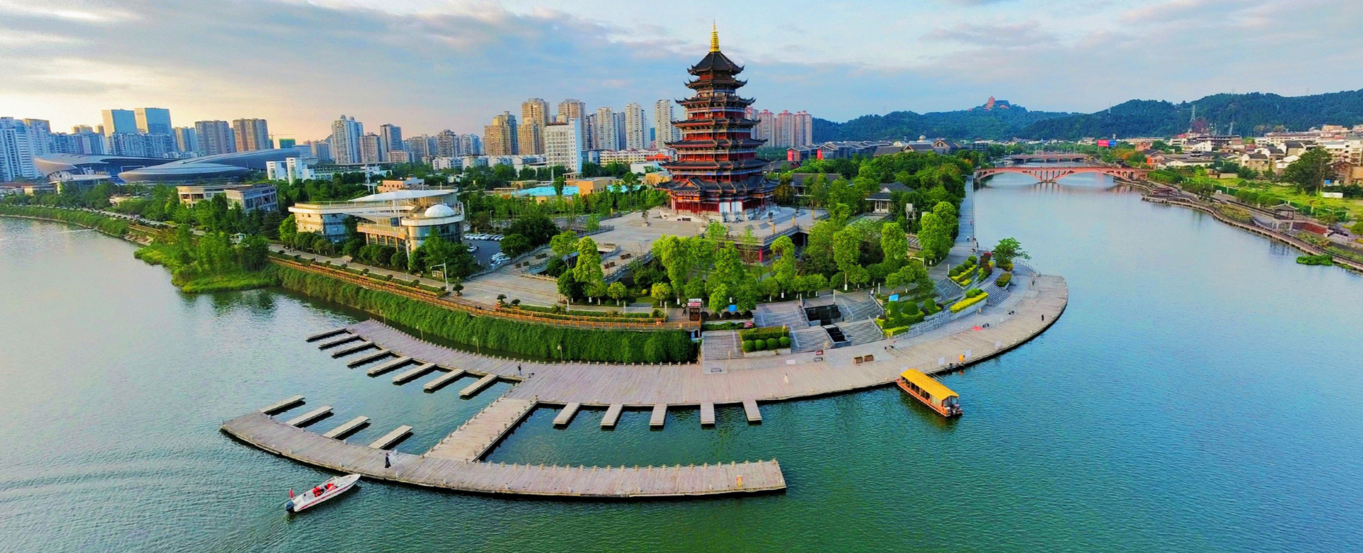 興企愛(ài)崗、志美行厲、建功立業(yè)